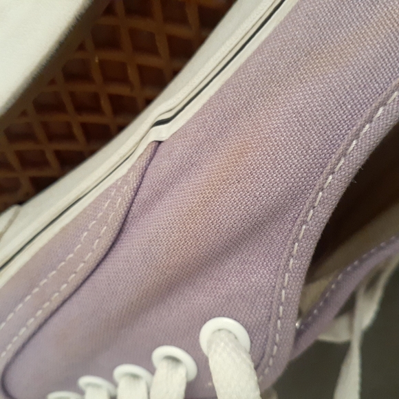 Vans - Picture 6 of 8